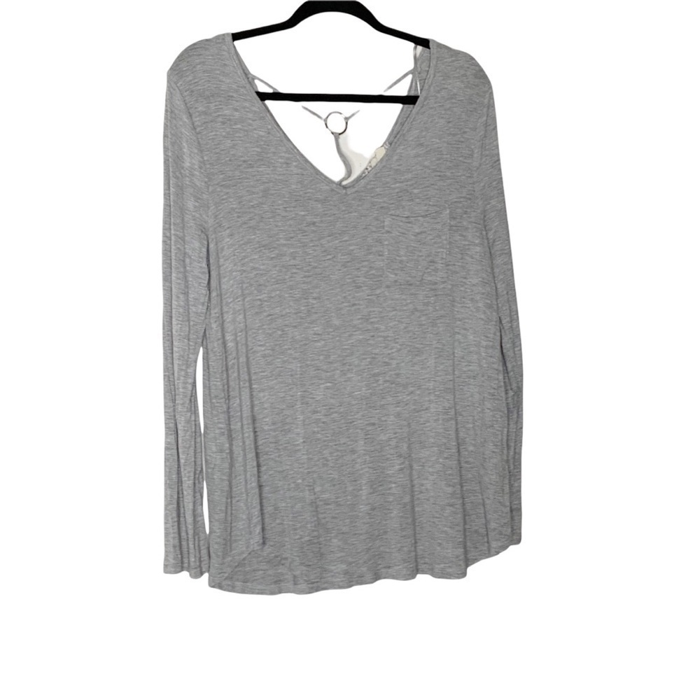PINK REPUBLIC. Light heather grey V neck blouse. Size XL